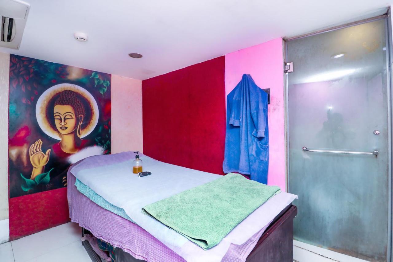 Hotel Rajshree & Spa Chandīgarh Exteriör bild