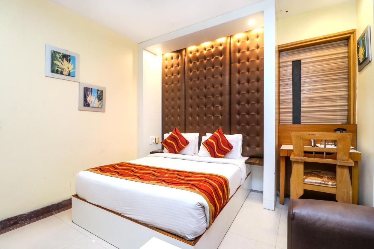 Hotel Rajshree & Spa Chandīgarh Exteriör bild