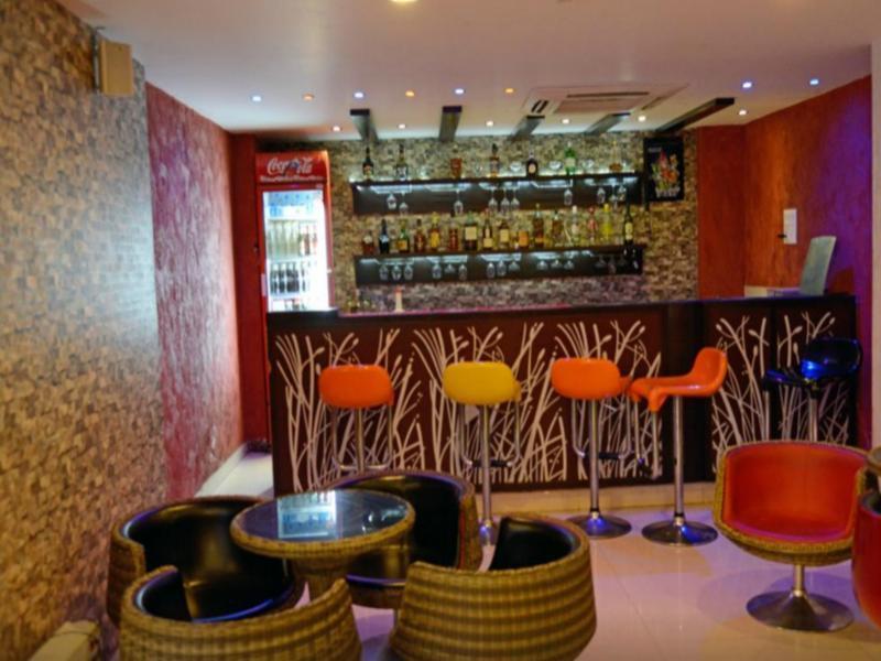 Hotel Rajshree & Spa Chandīgarh Exteriör bild